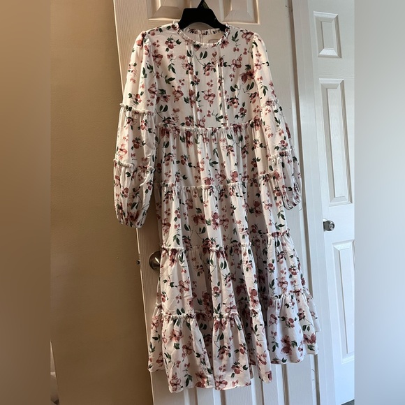 Dainty Jewells Dresses & Skirts - Dainty Jewells Floral Long Sleeve Dress